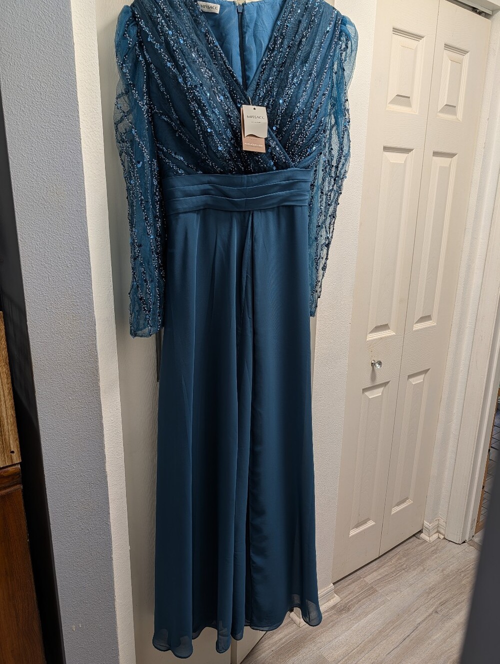 Formal Mother Of The Bride Evening Jumpsuit, Formal Affair, Opera - Picture 7 of 9